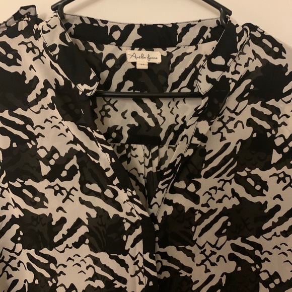 Blouse - Picture 2 of 4